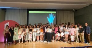 Foto de família dels guanyadors de la cinquena edició dels premis